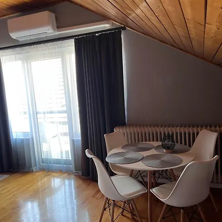 Klára Apartamento *